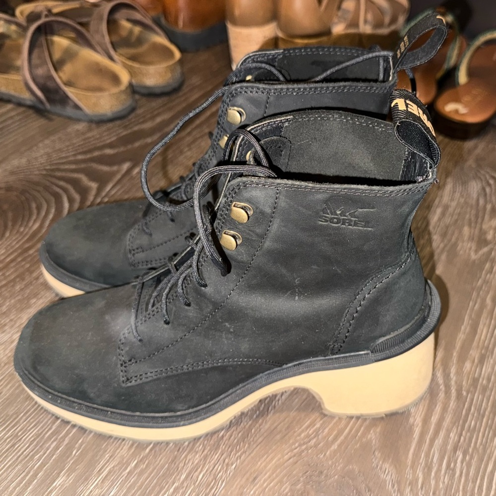 Sorel Women's Black Ankle Boots